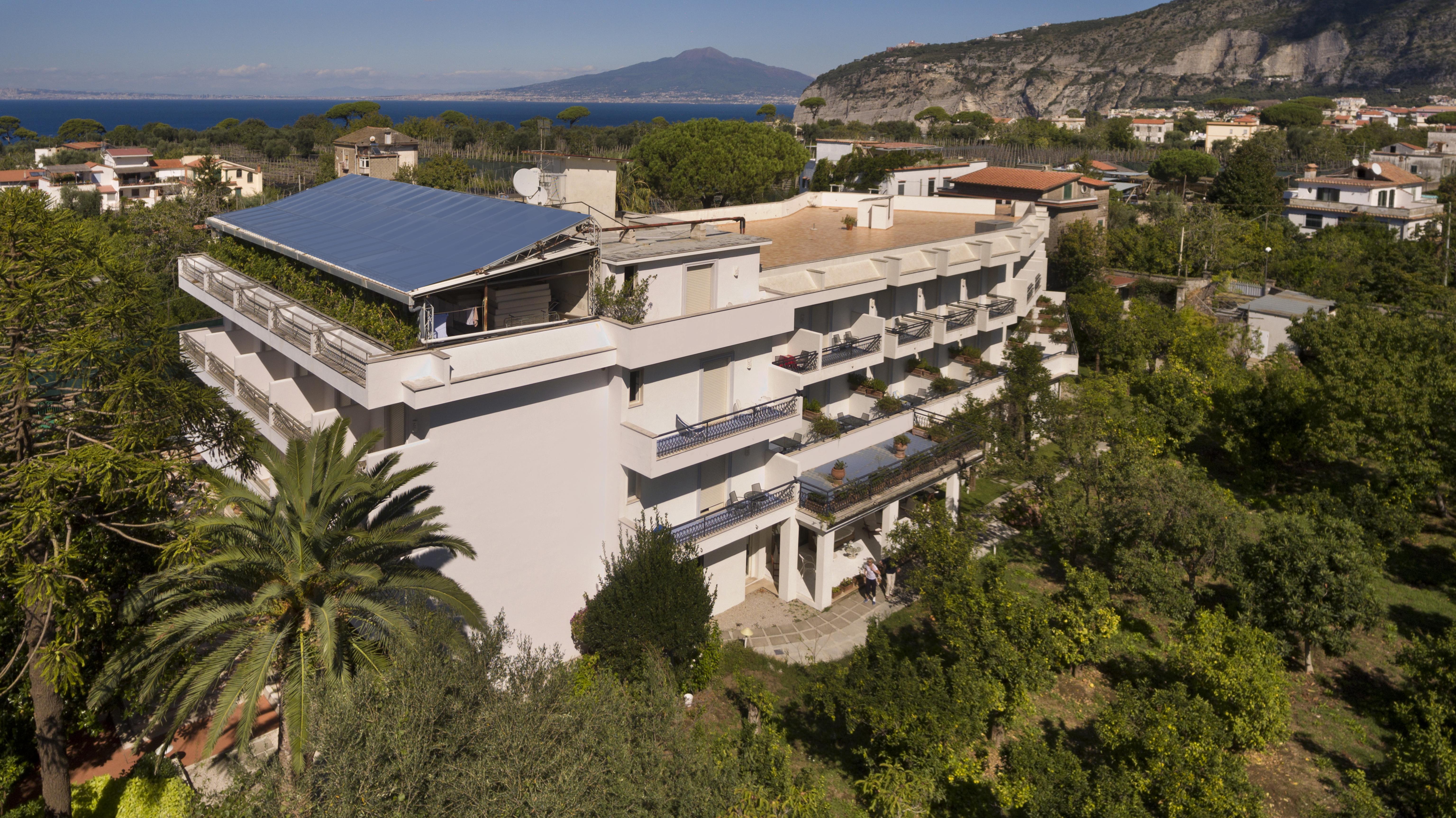 Hotel Alpha Sant'Agnello Exterior photo